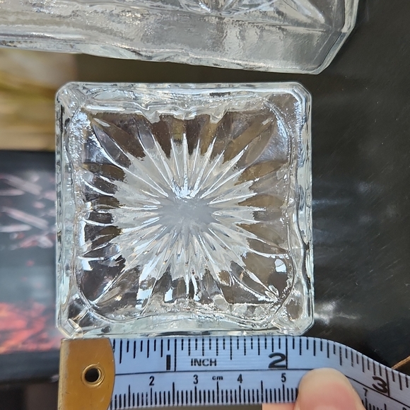 Glass Decanter - Picture 9 of 9